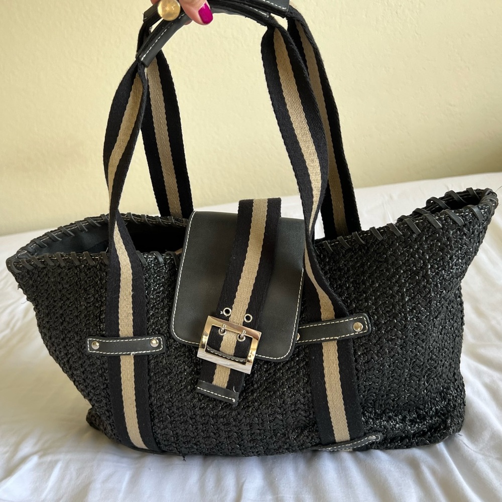 🏖️ BCBGirls 🏖️ Stylish Black and Tan Women's Bag